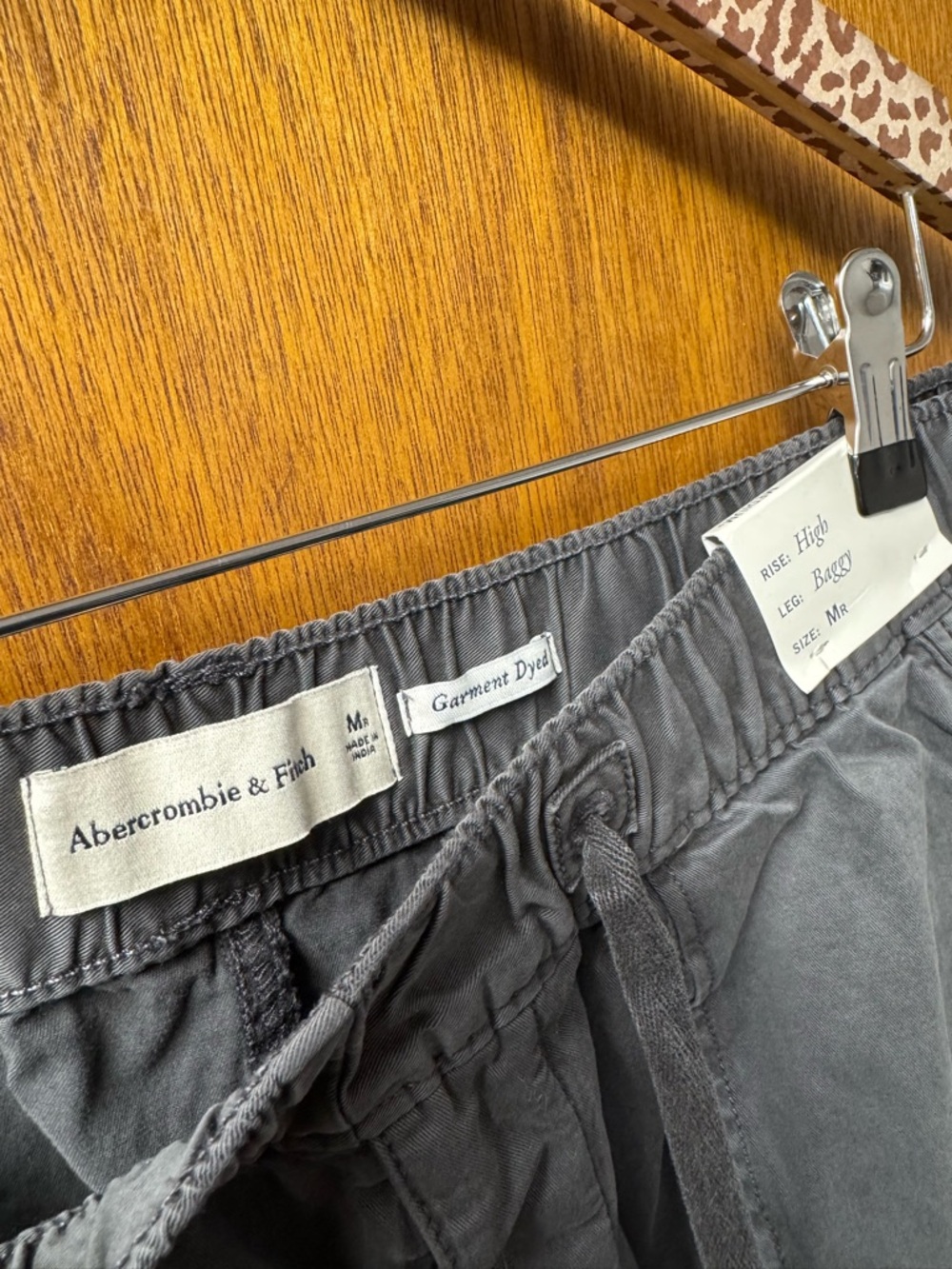 Abercrombie & Fitch Baggy Garment Dyed High Rise Cargo Pants Gray Medium NEW NWT - Picture 8 of 14